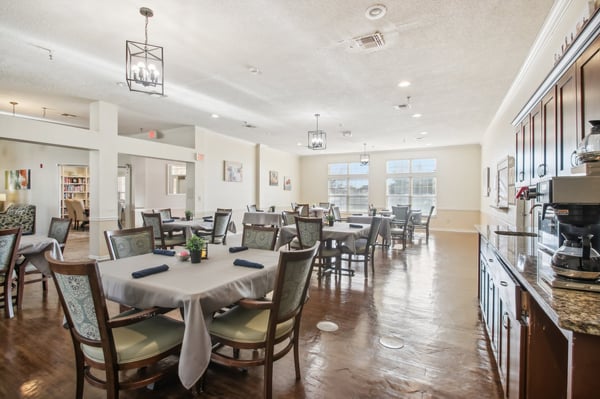 12-web-or-mls-W Blueridge Dr-012