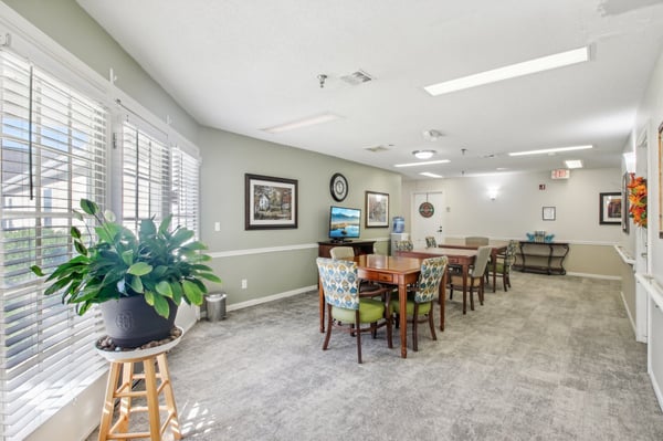 16-web-or-mls-W Blueridge Dr-016