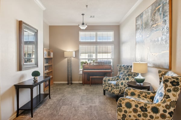 20-web-or-mls-W Blueridge Dr-020